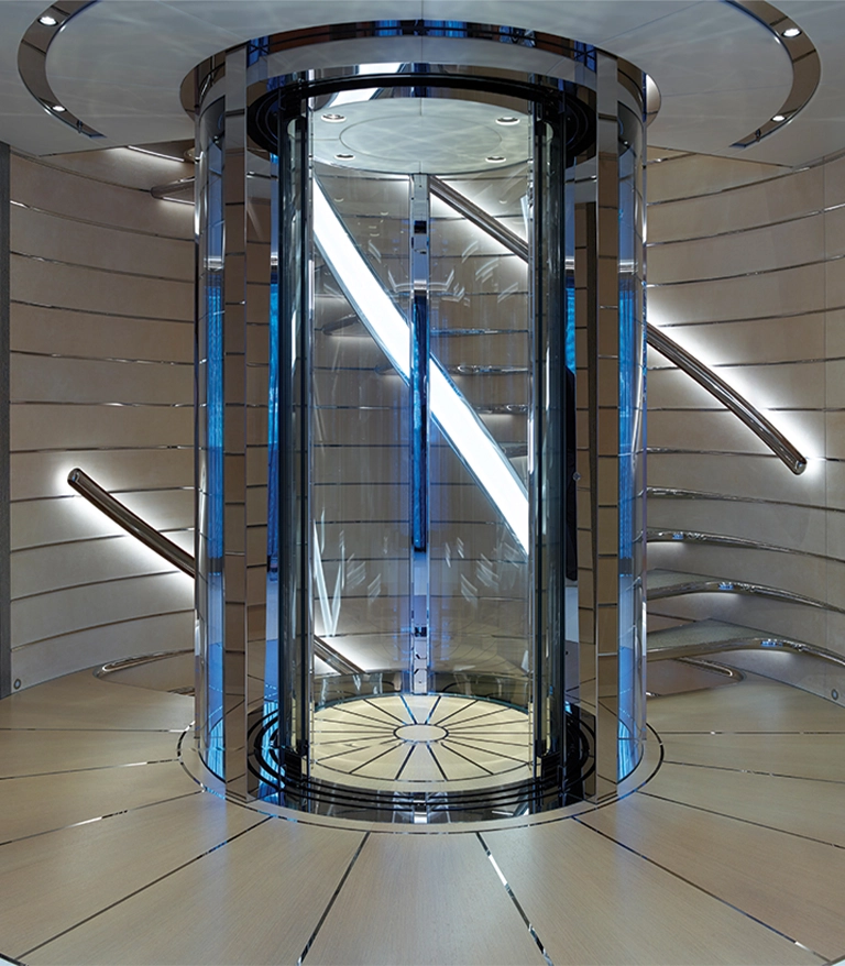 آسانسور شیشه ای